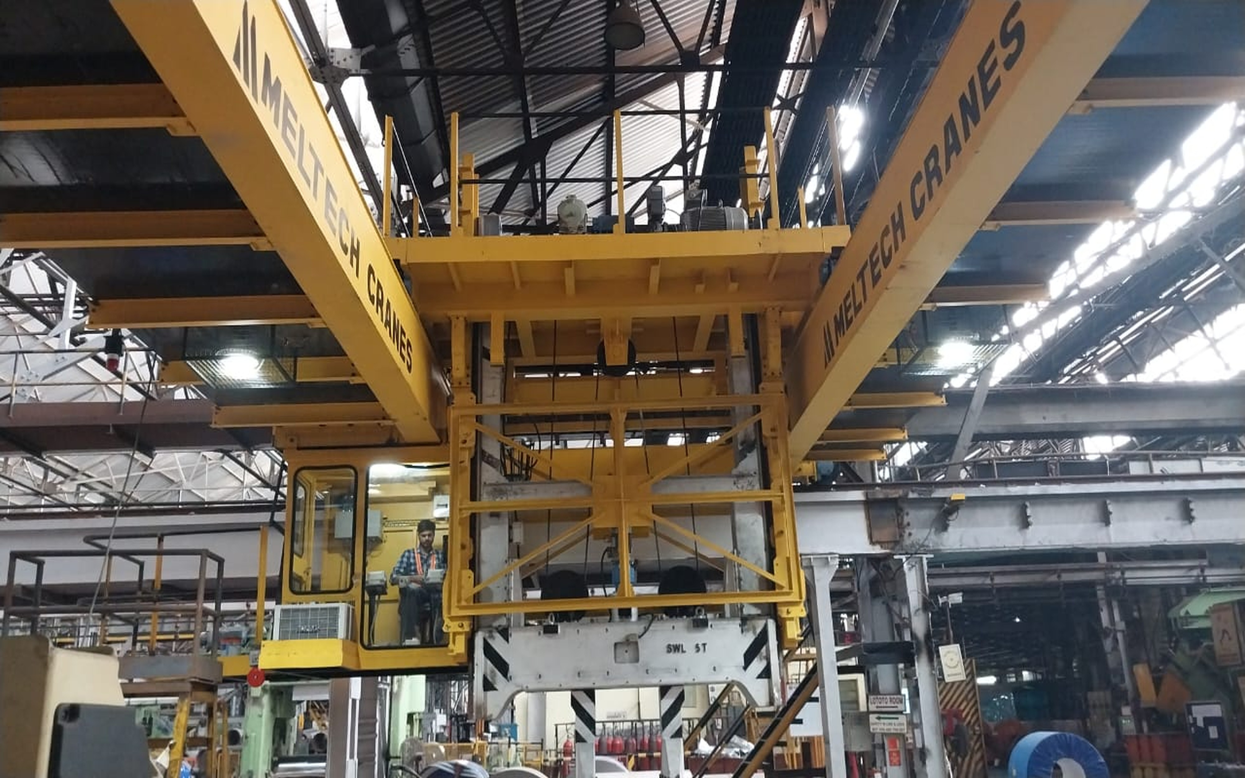 Crane Side View